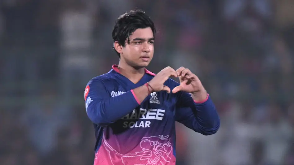 15 साल का खिलाड़ी या ‘चाइल्ड लेबर’?”… वैभव सूर्यवंशी को IPL खिलाने पर मचा बवाल, राजस्थान रॉयल्स पर FIR की चेतावनी