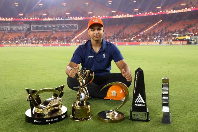 IPL 2026 Awards Special: उम्र सिर्फ 15 साल, लेकिन नाम सबसे बड़ा! वैभव सूर्यवंशी ने 5 अवॉर्ड जीतकर बनाया नया रिकॉर्ड